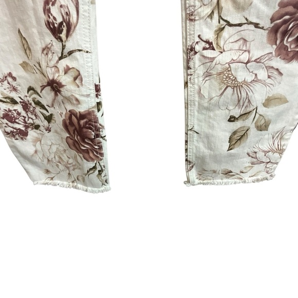 Johnny Was The Cropped Boyfriend Jeans in Rose Nwt - Picture 14 of 16